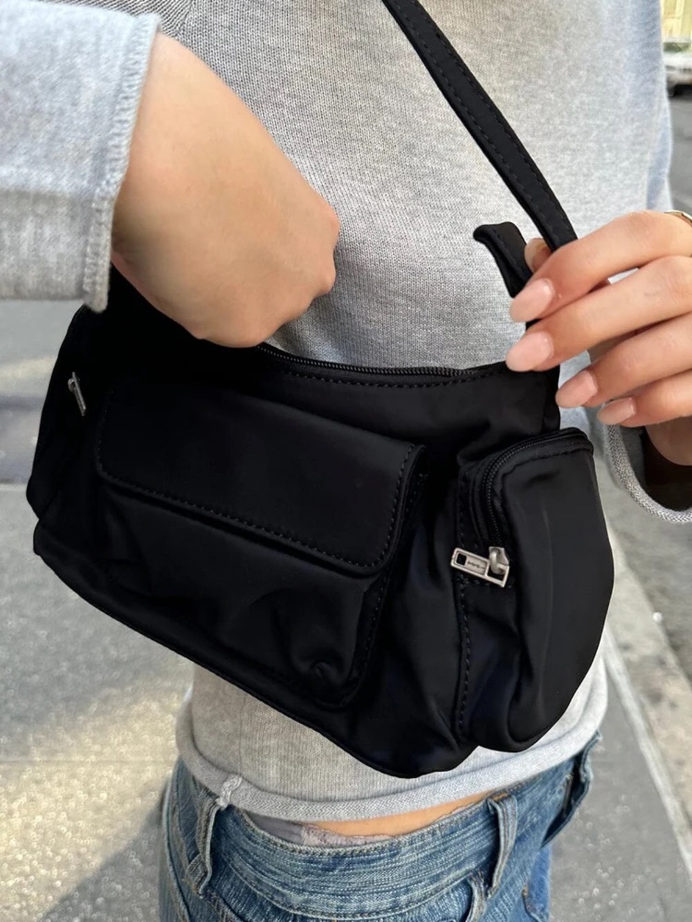 Brandy Melville Black Cargo Shoulder Bag - Picture 3 of 9